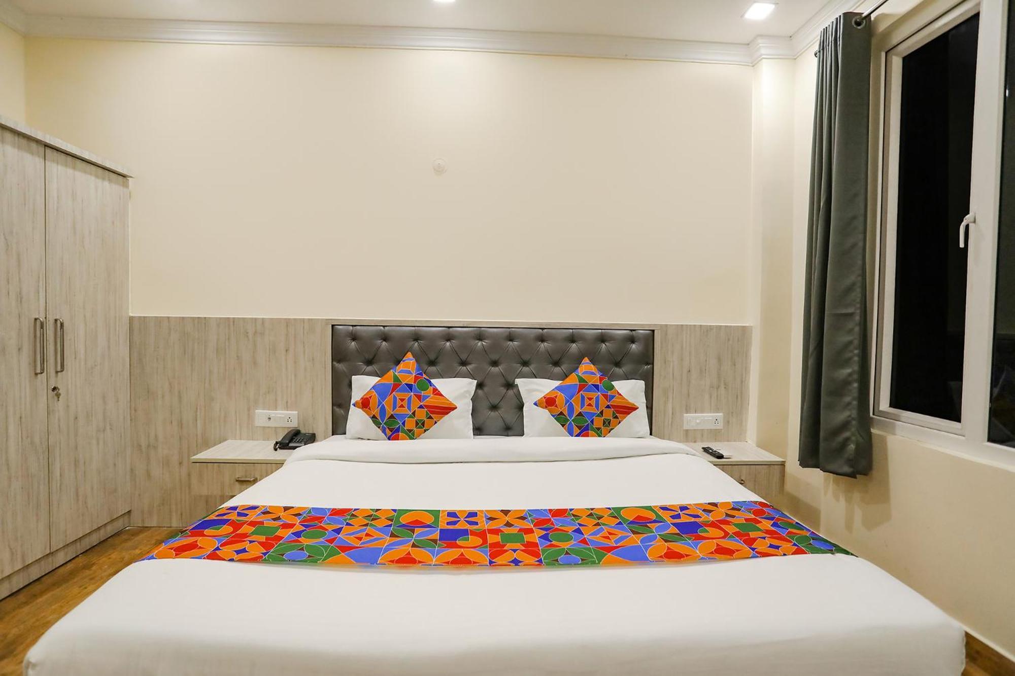 Fabexpress Trijal Inn Lucknow Exterior photo